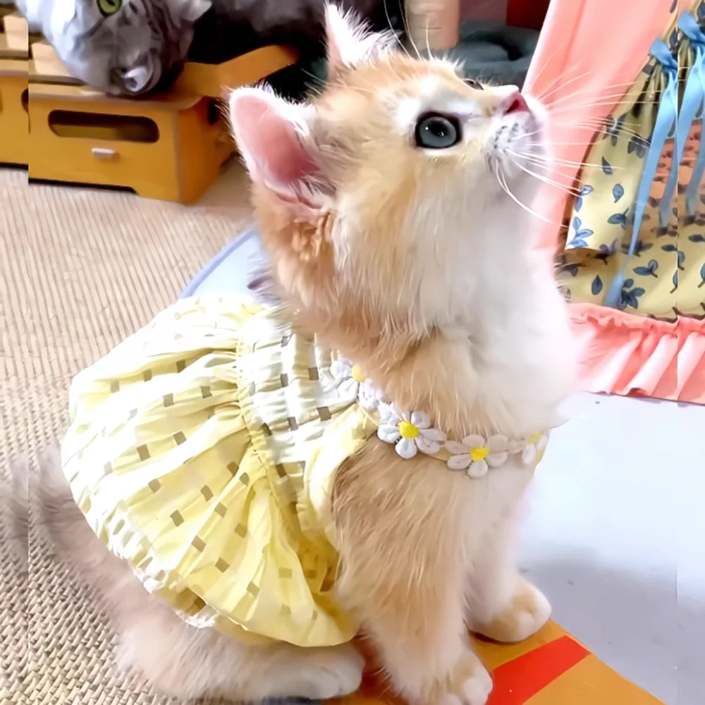 Pretty Small Cat Dress Summer Cute Small Dog Skirt Thin Yellow Floral Wreath Collar Mini Puppy Princess Dress Breathe Cat Skirt